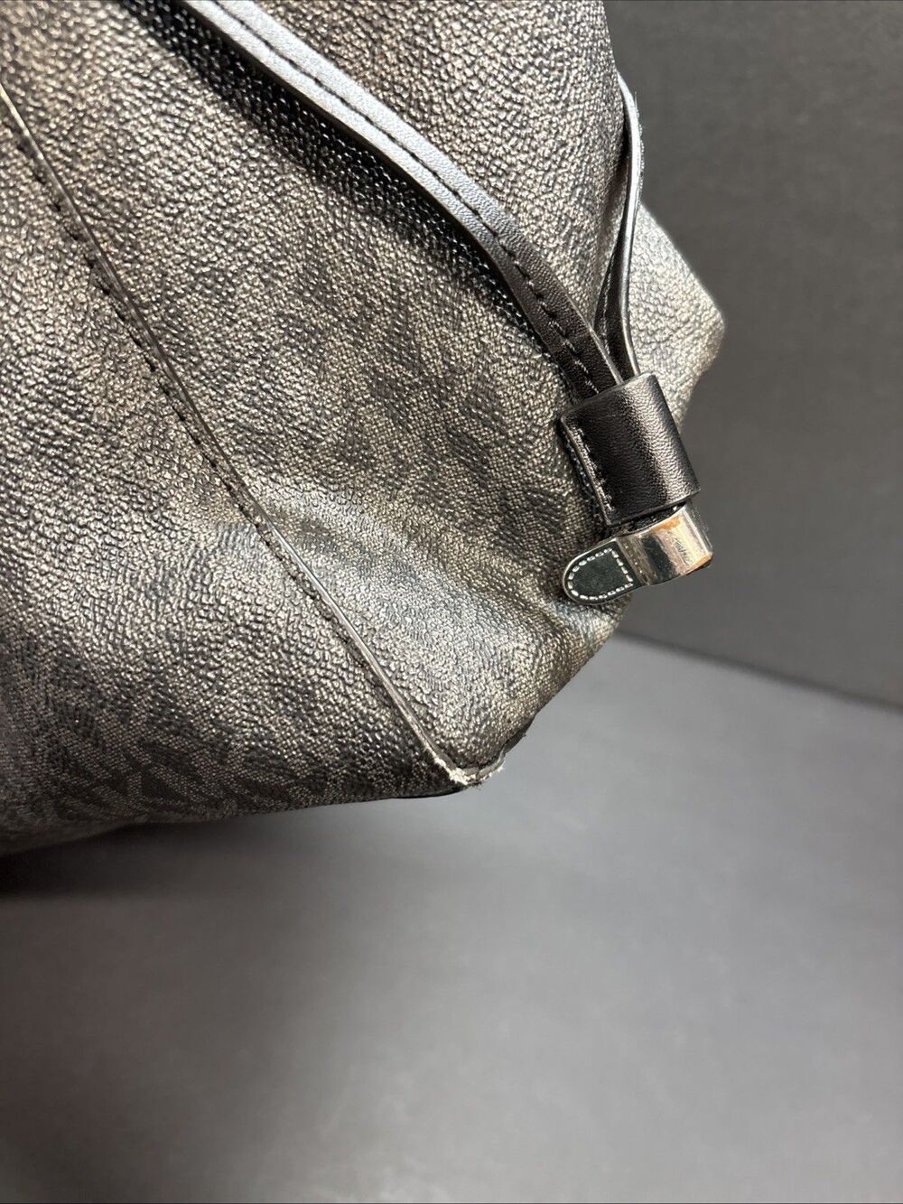 Michael Kors Logo Voyager East West Large Tote - Picture 10 of 11